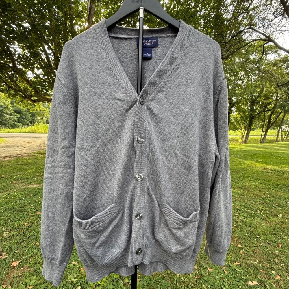 Roundtree & Yorke Mens XL Gray Cotton V-Neck Button Front Cardigan Sweater